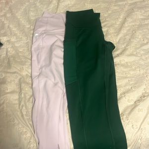 Fabletics comes with two leggings! Xs